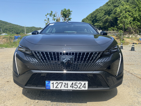 뉴 푸조 408. 이상현 기자